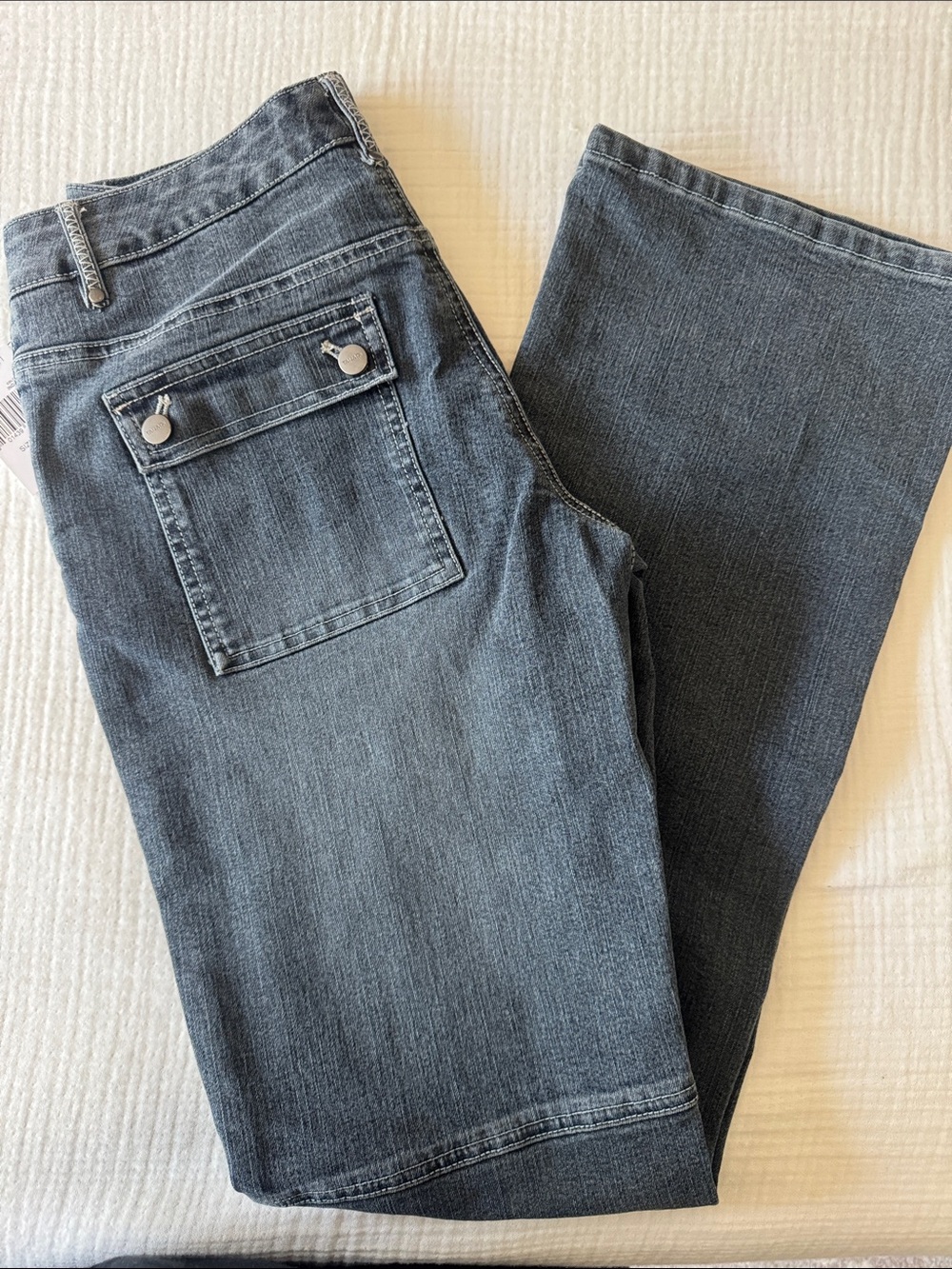 Tahari Women’s Charcoal Straight-Leg Jeans
